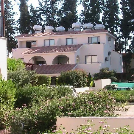 Chryso Abitare Apts